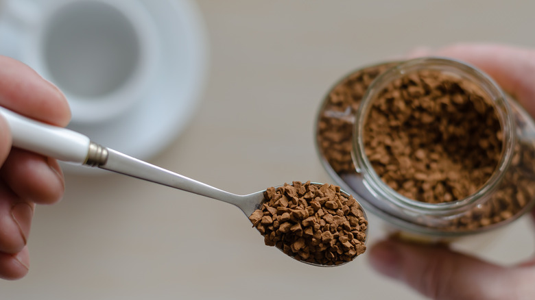 Teaspoon of instant coffee