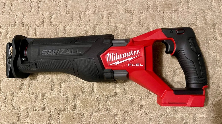 Milwaukee sawzall black red