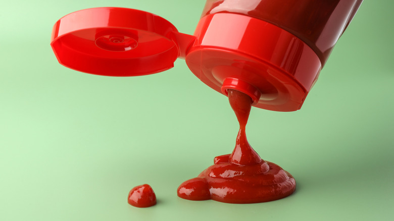 Squeeze bottle squirting ketchup