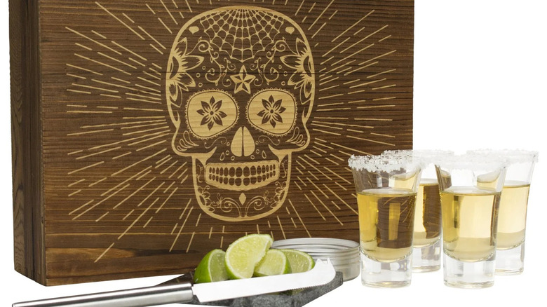 11 Tequila Gift Sets That'll Bring The Holiday Spirit