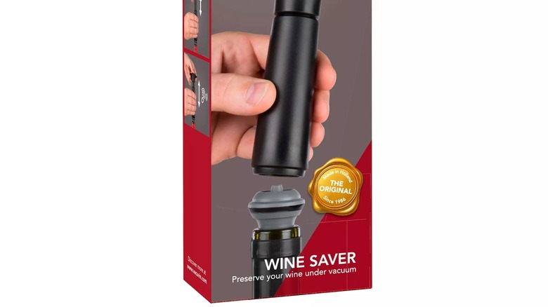 Wine saver in box