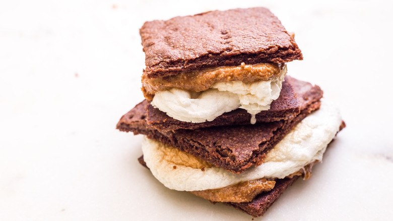 S'mores made with peanut butter