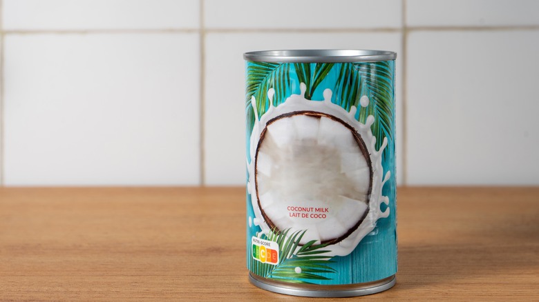 Can of coconut milk