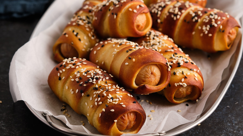 11 Types Of Pretzels, Explained