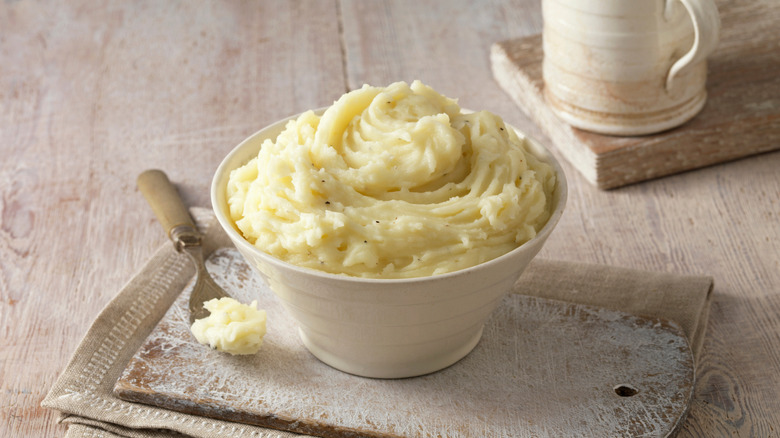 Mashed potatoes in a bowl