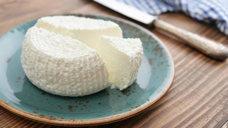 Fresh ricotta cheese