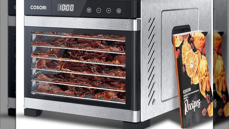 Cosori CP267-FD Food Dehydrator with jerky and recipe book