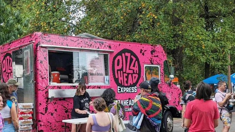 Pizza Head pink food truck