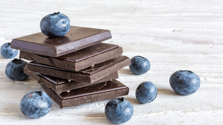 Chocolate bars and blueberries