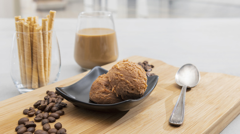 Coffee ice cream