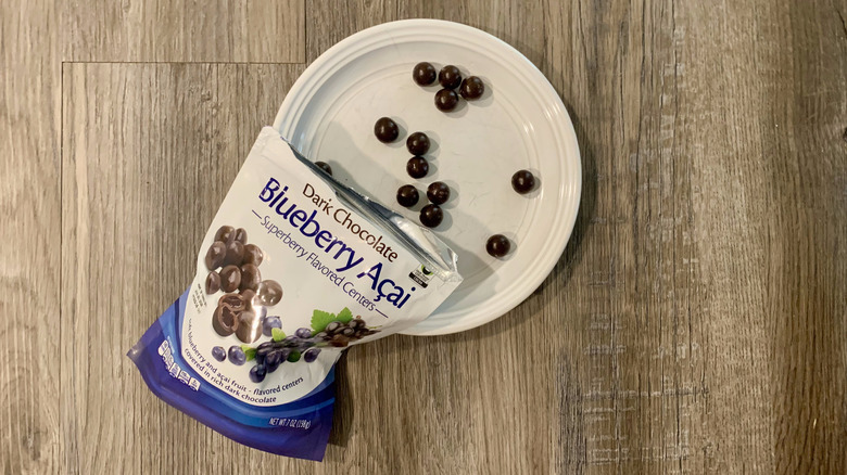 Choceur dark chocolate blueberry açai