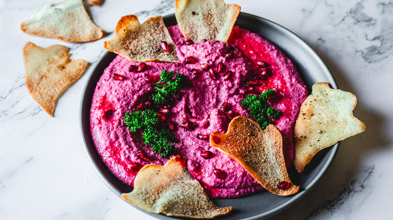 beet hummus with pita chips