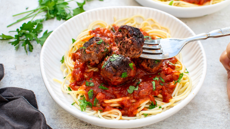 vegan meatballs with pasta