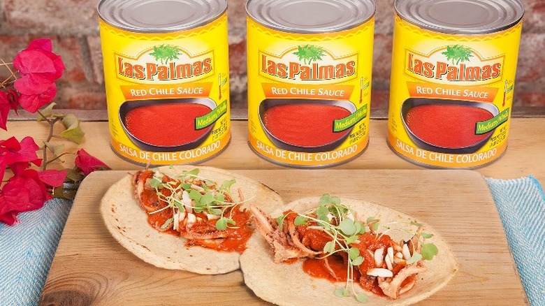 Las Palmas sauce cans tacos