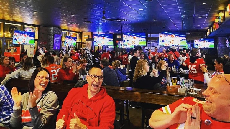 Streetcar Grille & Tavern patrons cheering