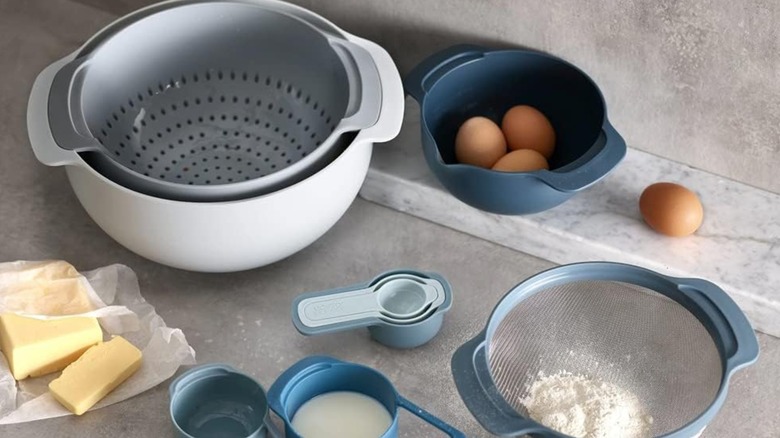 Joseph Joseph mixing bowls and collanders