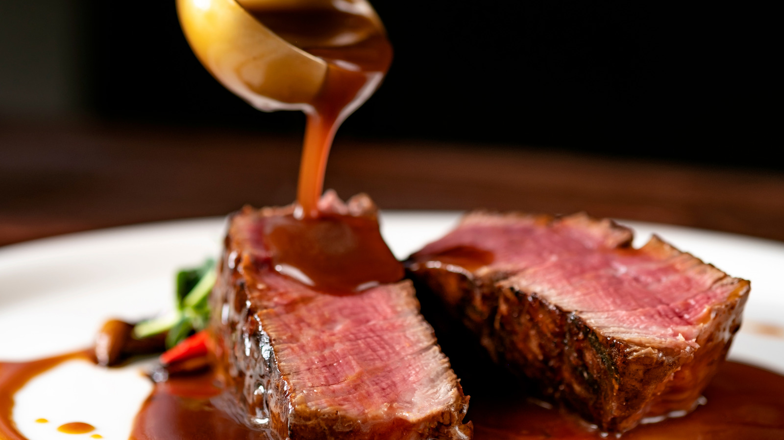 https://www.tastingtable.com/img/gallery/12-best-sauces-to-serve-with-steak/l-intro-1690303635.jpg