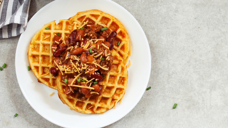 cornbread waffles with chili