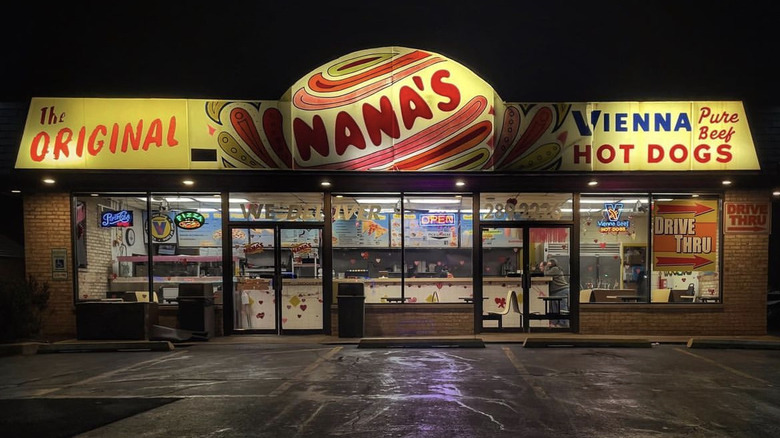 Nana's Vienna Hot Dogs Neon Sign