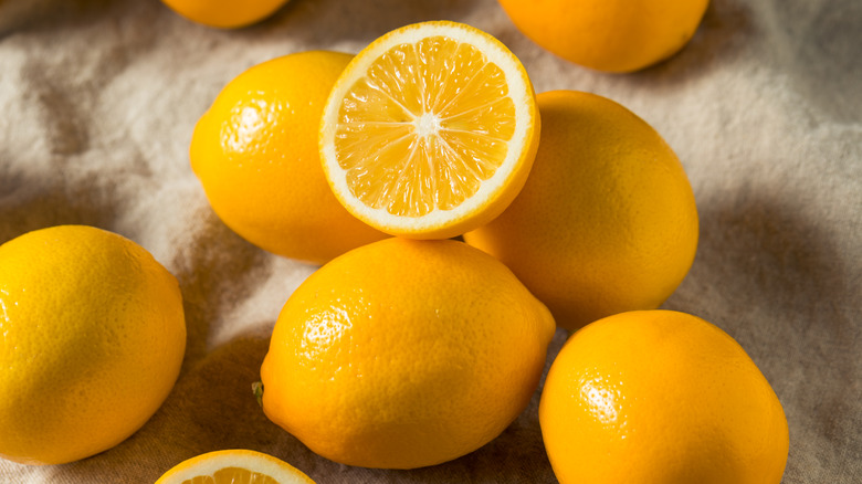 Meyer lemons