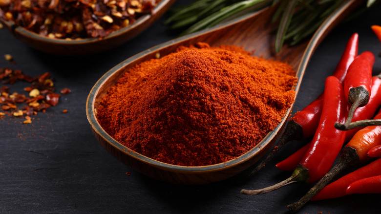 Ground paprika and red peppers