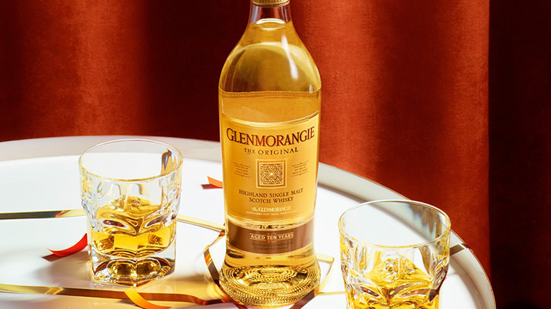 Glenmorangie 10-Year with glasses