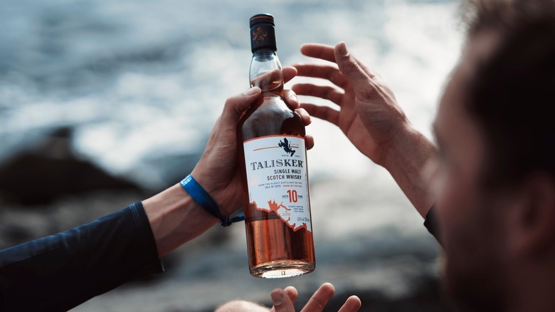 Talisker 10-Year bottle