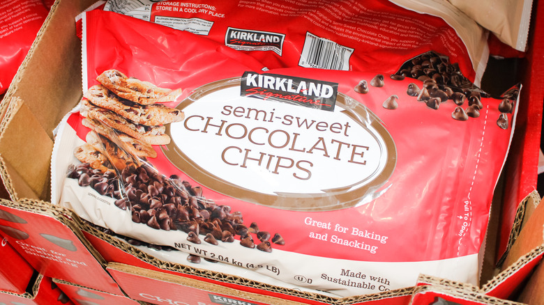 Kirkland Signature chocolate chips