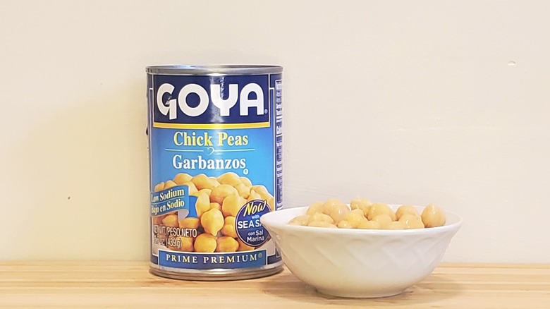 Goya chickpeas can bowl