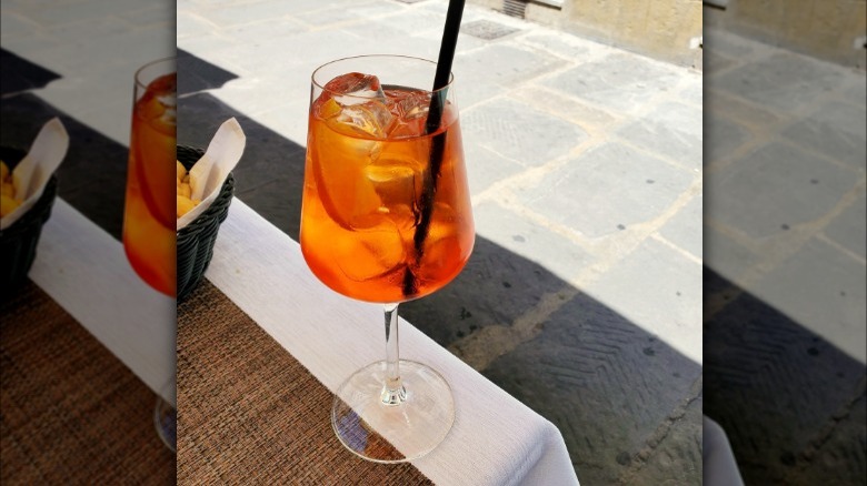 Aperol Spritz on stable