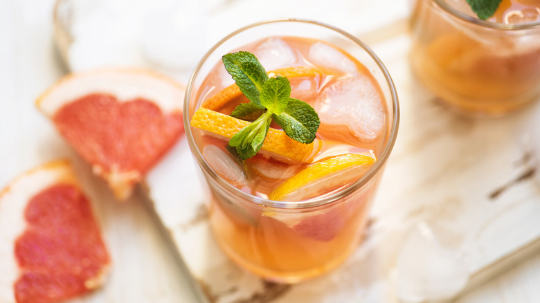 iced tea and grapefruit cocktail