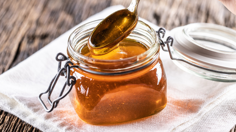 Thick sugar syrup in jar