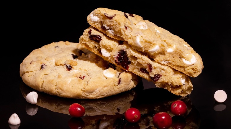 cranberry white chocolate cookies