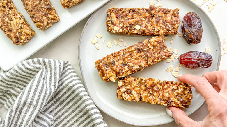Date and oat snack bars on plate