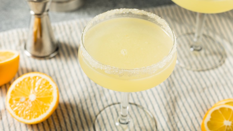 lemon drop martini cocktail