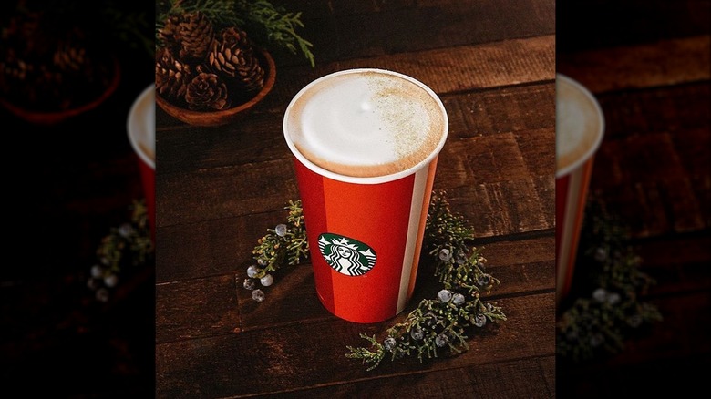 juniper latte, holiday decorations