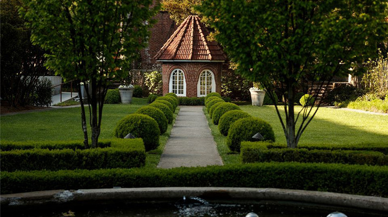 Castle & Key sunken garden