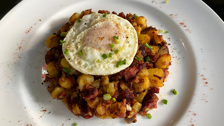 Corned beef hash with fried egg