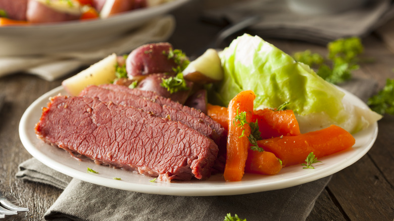 Corned beef and cabbage platter