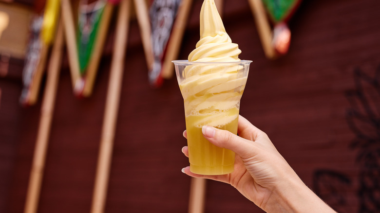 Dole Whip float