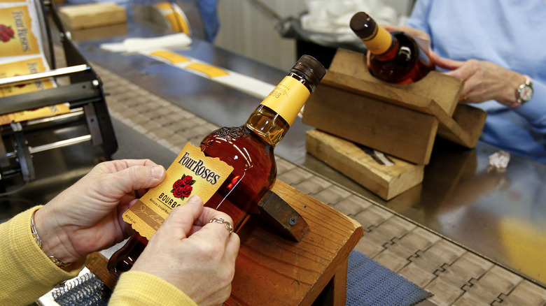 Labelling Four Roses Bourbon