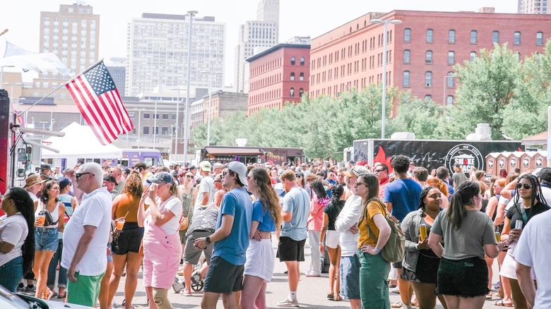 Patrons gather at MN Food Truck Festival St. Paul