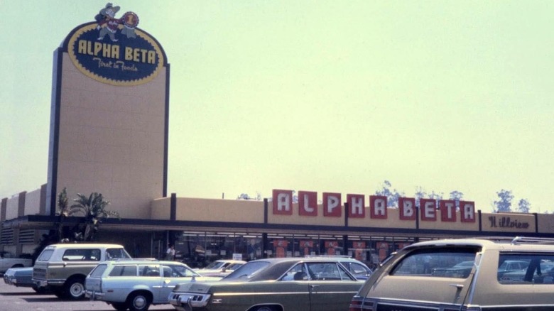 Alpha Beta supermarket in LA