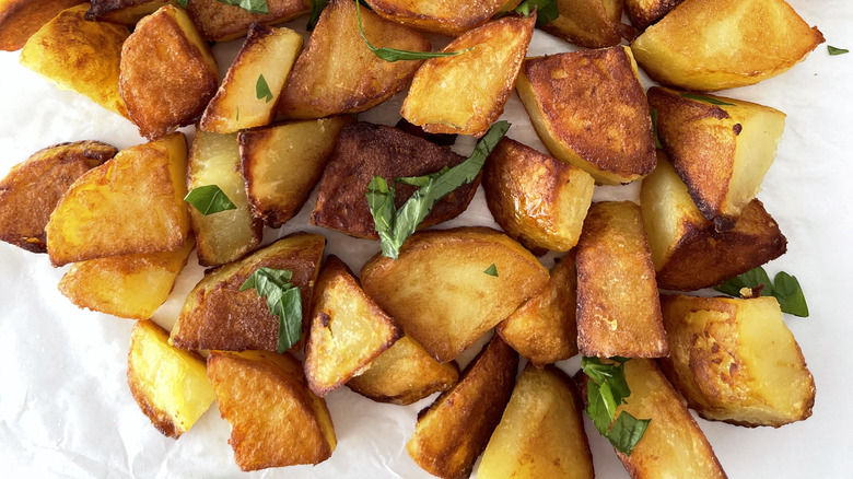 Pommes persillade with fresh parsley