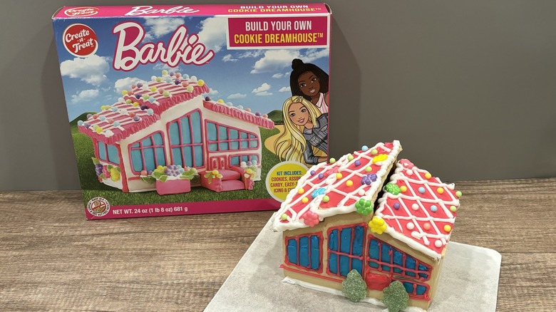 Barbie Cookie Dreamhouse next to the packaging