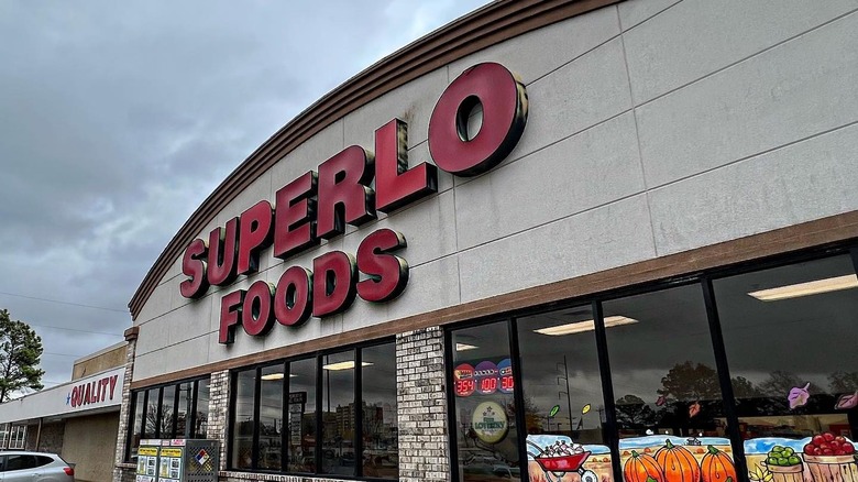 Front of SuperLo Foods