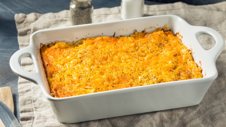 Cheesy breakfast casserole 