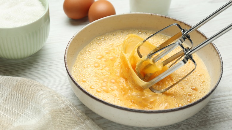 Eggs whipped with electric beater 