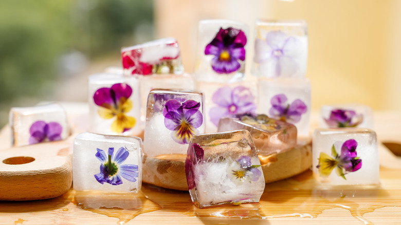 flower ice cubes