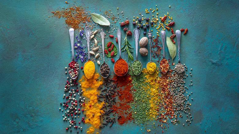 bunch of spices on spoons